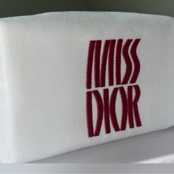 Dior Canvas White & Red Makeup Bag NIB - Picture 3 of 4